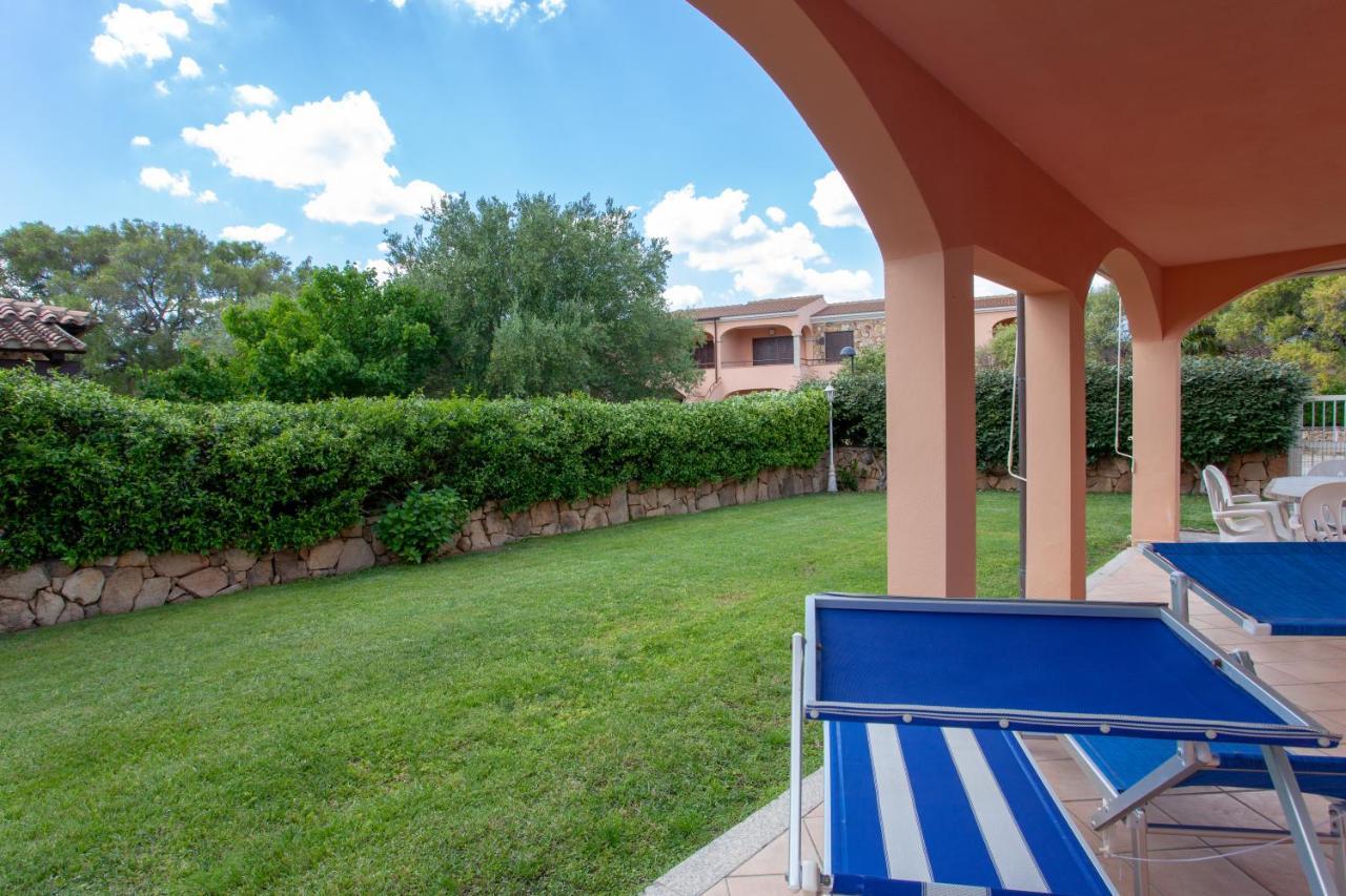 Residence Le Colonnine San Teodoro  Eksteriør billede
