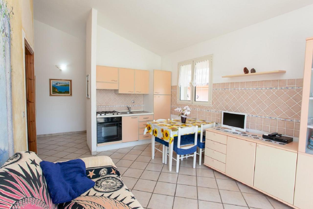 Residence Le Colonnine San Teodoro  Eksteriør billede