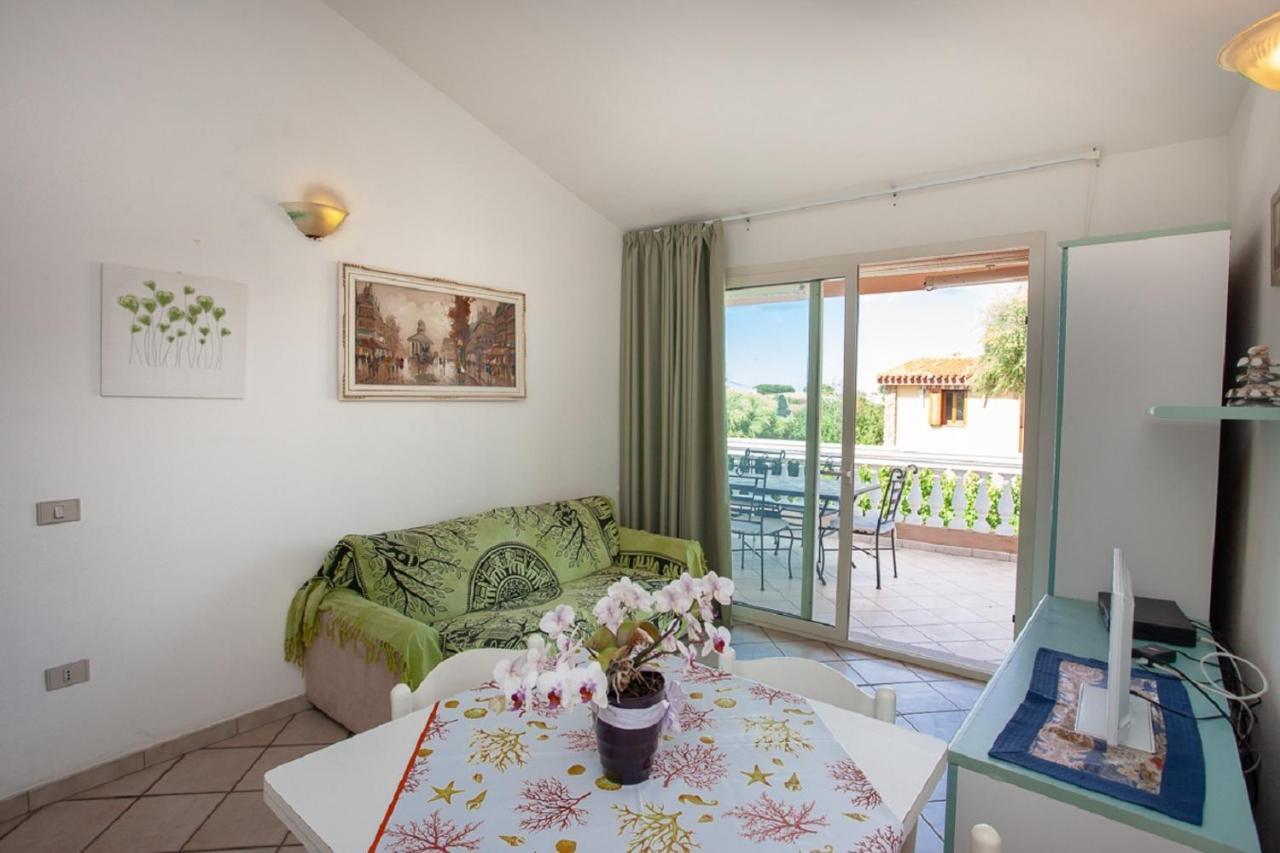 Residence Le Colonnine San Teodoro  Eksteriør billede