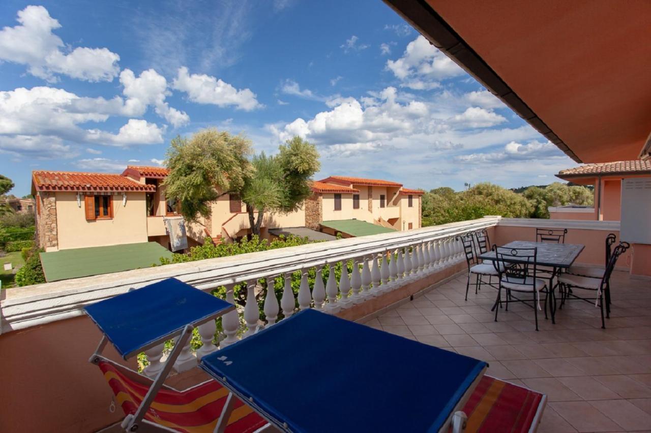 Residence Le Colonnine San Teodoro  Eksteriør billede