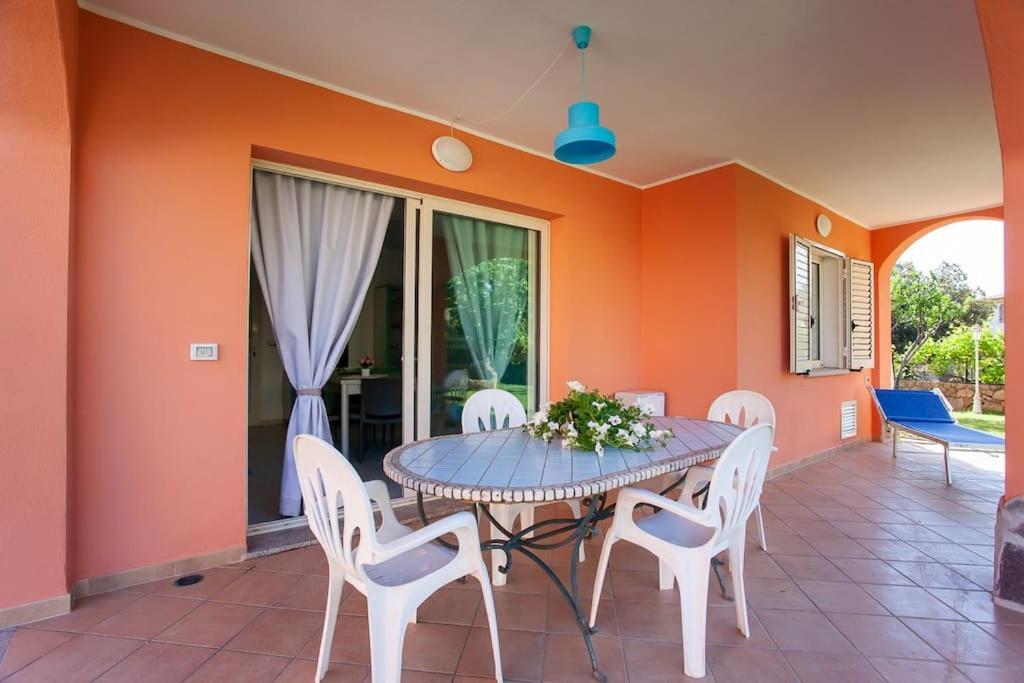 Residence Le Colonnine San Teodoro  Eksteriør billede