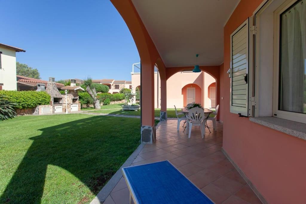 Residence Le Colonnine San Teodoro  Eksteriør billede