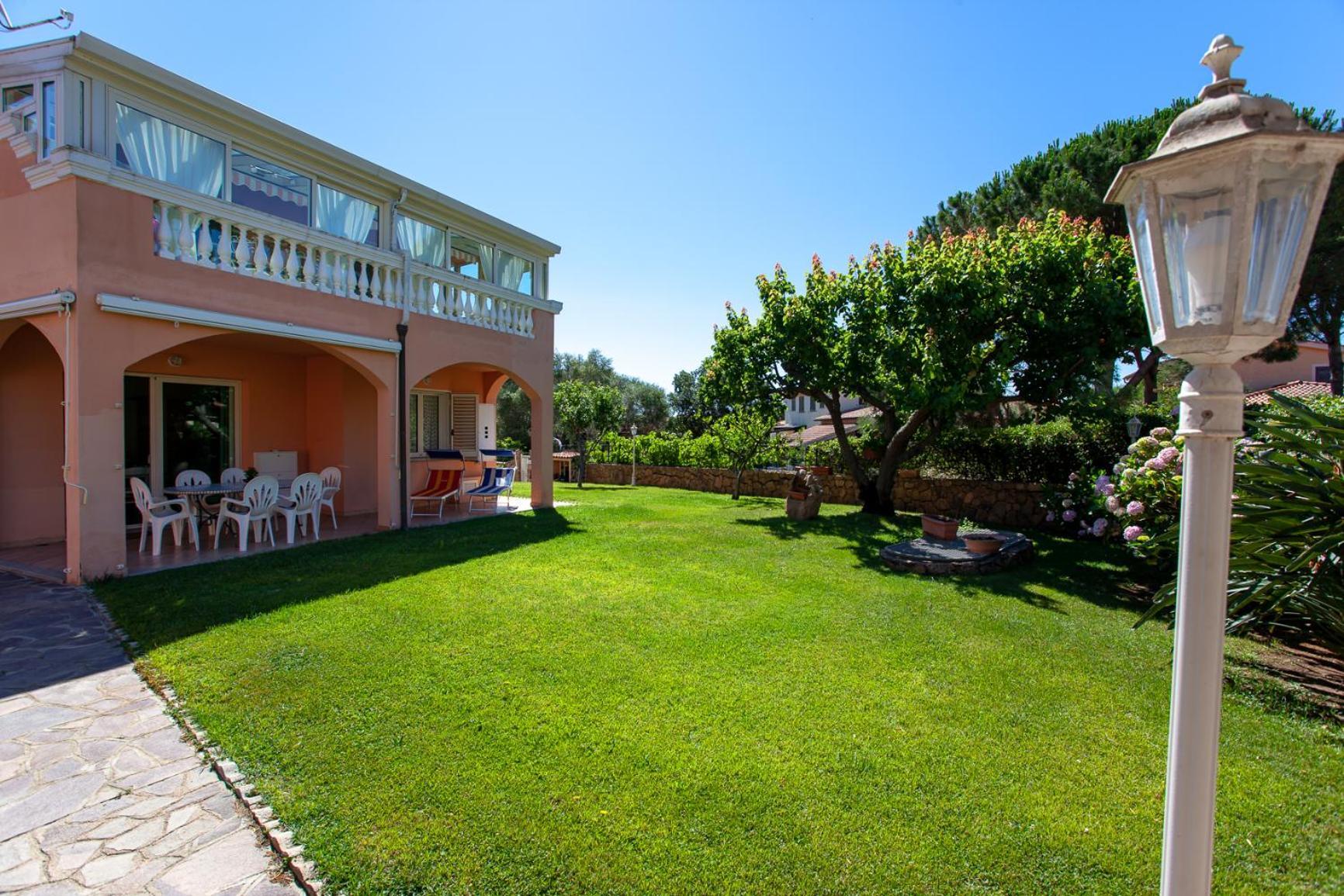 Residence Le Colonnine San Teodoro  Eksteriør billede